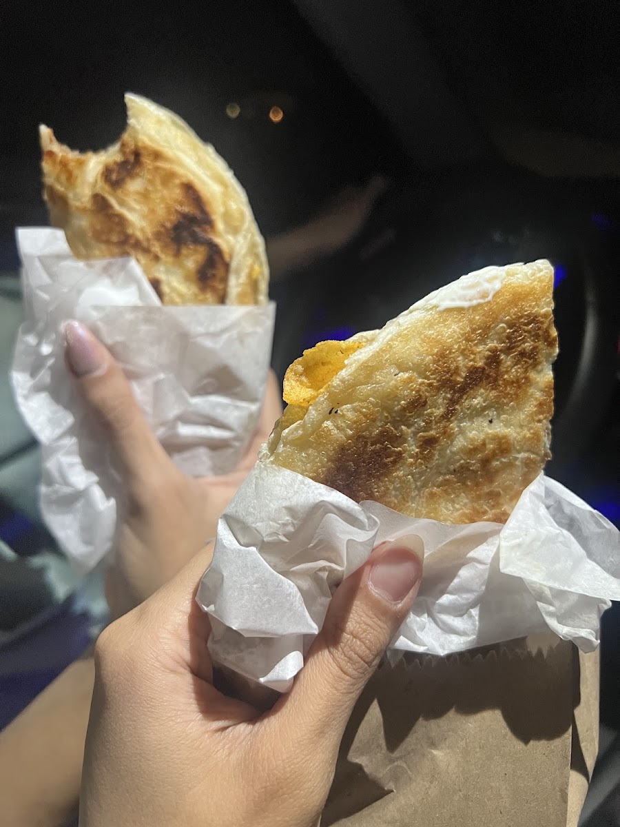 جباتي وكرك قمرا